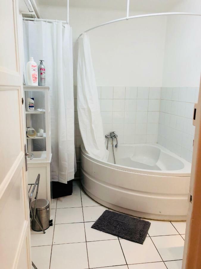 Chambres Loft Partage Centre Privatunterkunft *